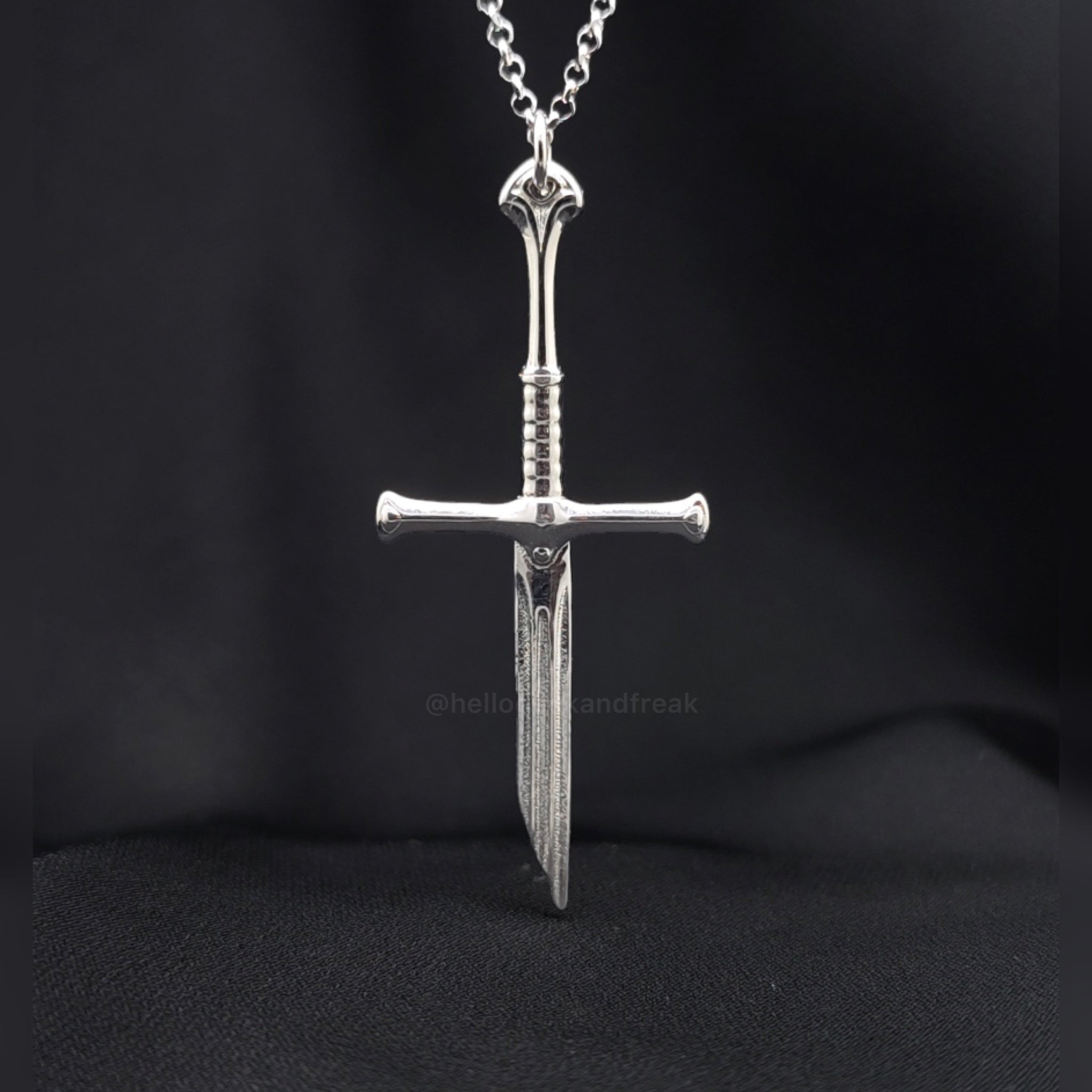 Colgante Espada Rota
