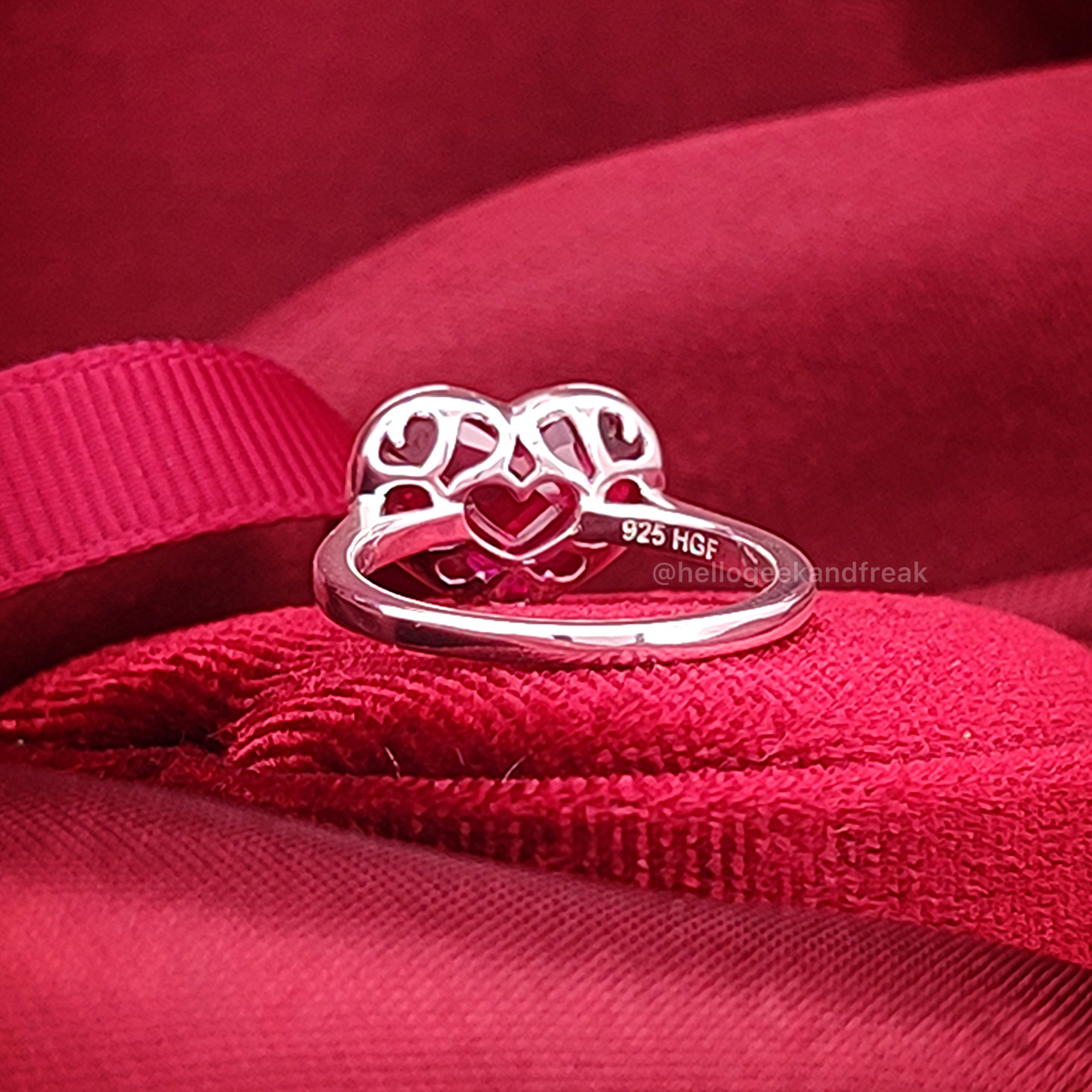 Anillo Contenedor de Corazón